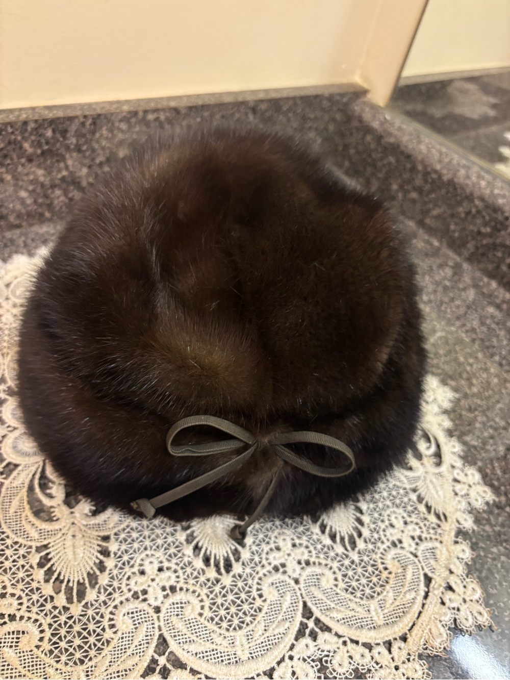 Lora Vintage Mink Hat